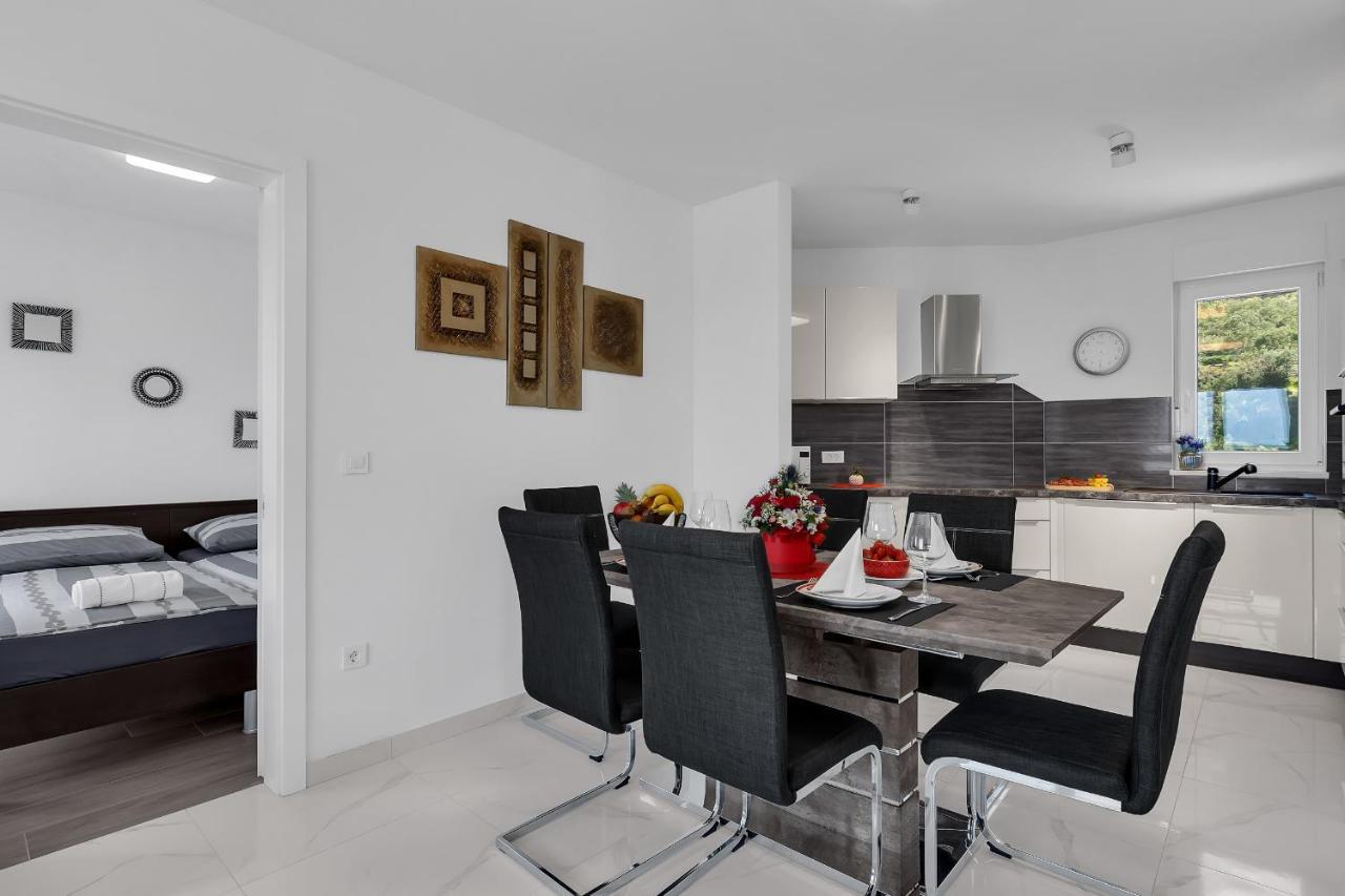 Apartment Navis, Sea View Makarska Exterior foto